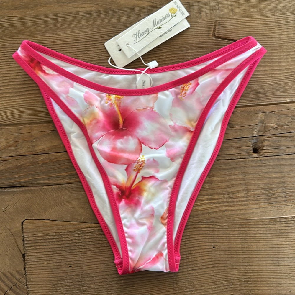 ‘Pink Hibiscus’ Set - Picture 7 of 11